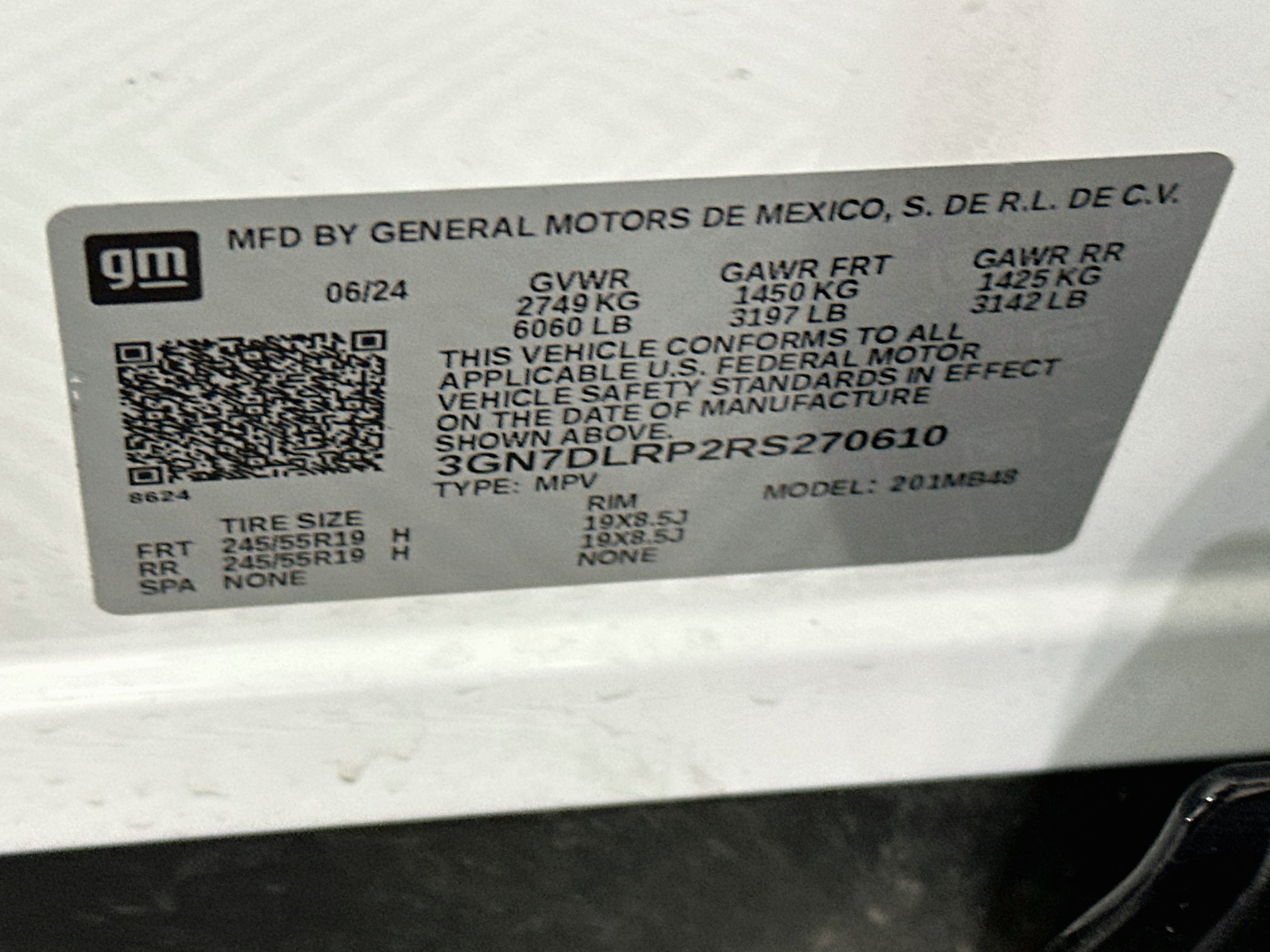 Used 2024 Chevrolet Equinox EV LT w/ LPO, All-Weather Mat Package FWD image 12