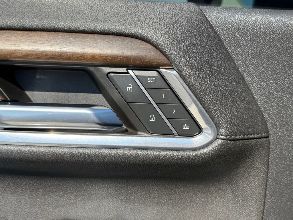 Used 2024 Chevrolet Silverado 2500 High Country w/ High Country Premium Package AWD/4WD image 21