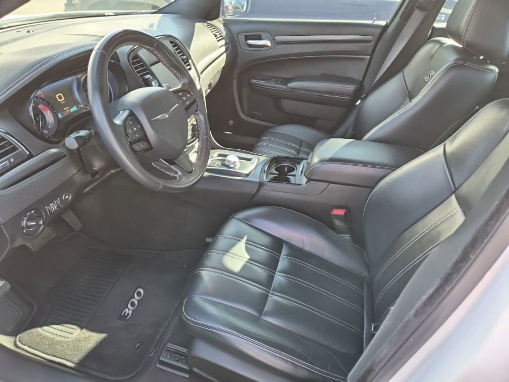 Used 2016 Chrysler 300 S w/ 300S Premium Group image 12
