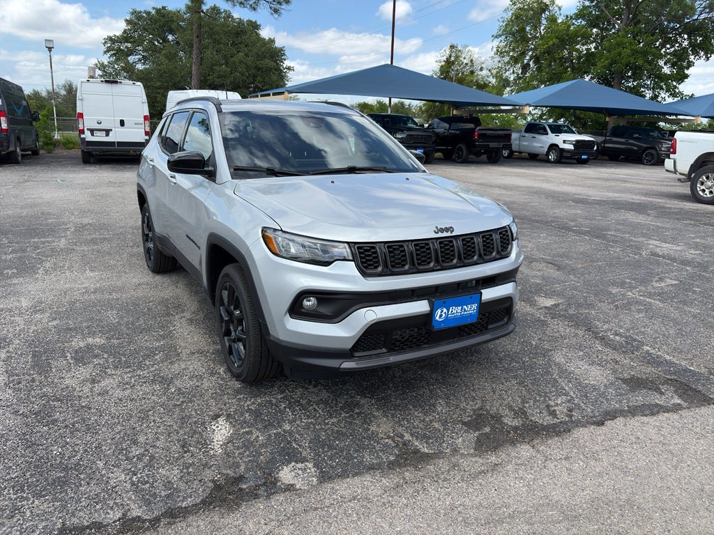 New 2026 Jeep Compass Latitude AWD/4WD image 3