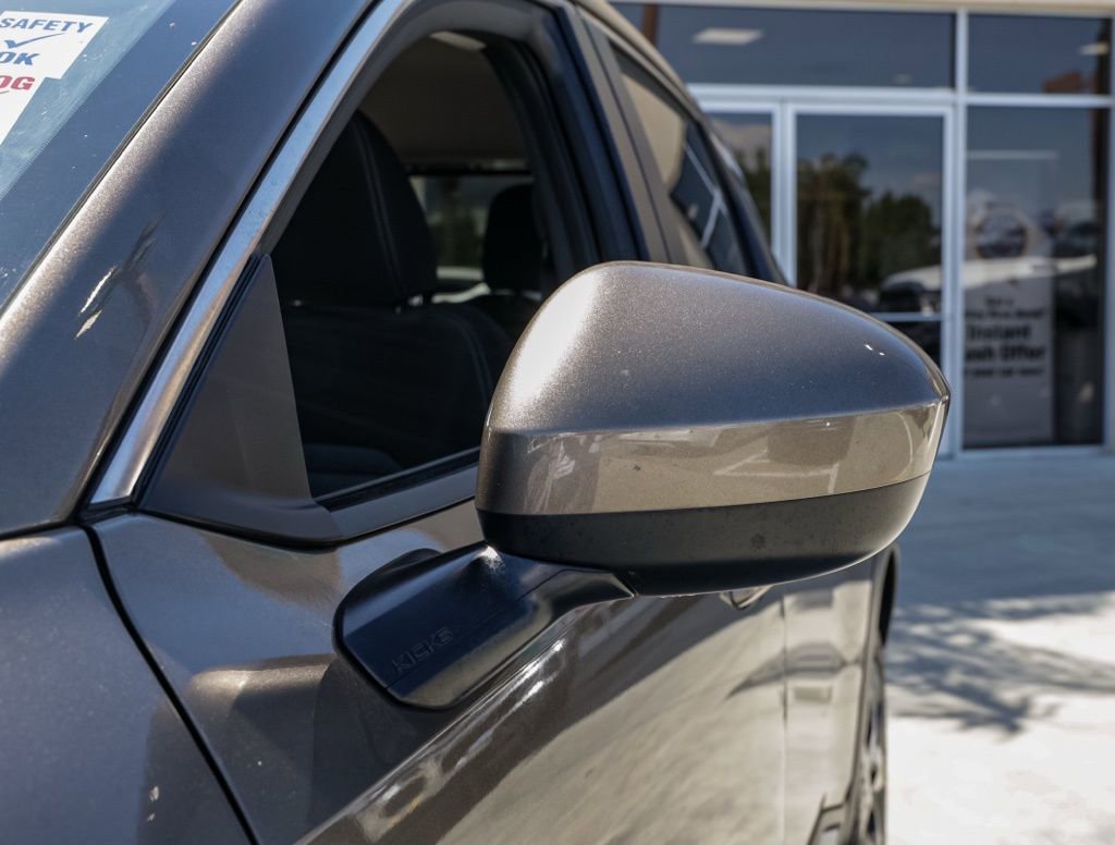 Used 2025 Nissan Kicks SV FWD image 12