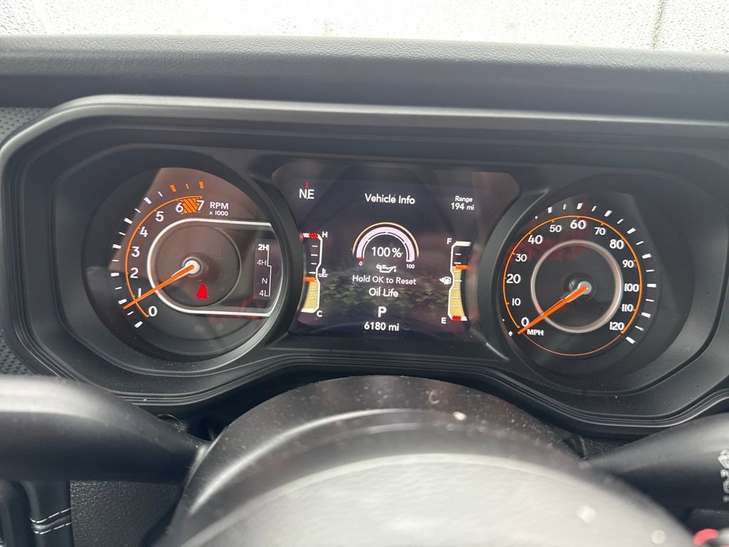 Used 2024 Jeep Wrangler Unlimited Rubicon w/ Technology Group image 15