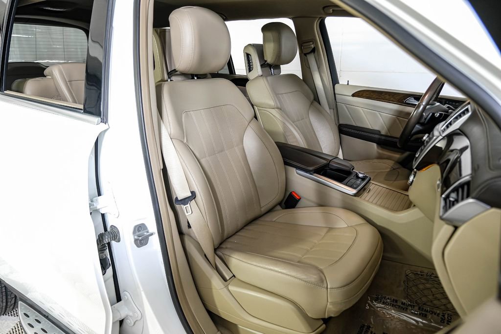 Used 2015 Mercedes-Benz GL 320 BlueTEC 4MATIC image 39