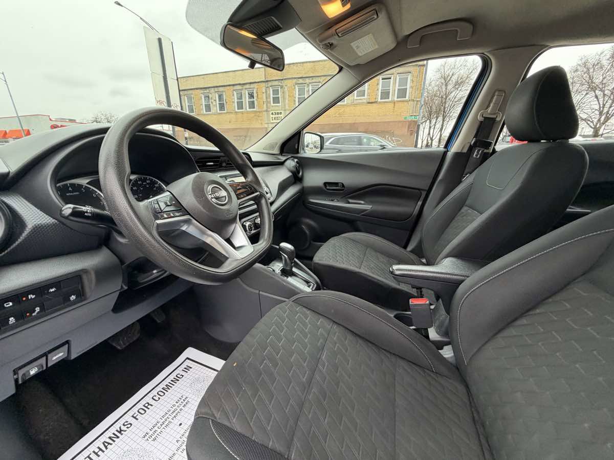 Used 2022 Nissan Kicks S image 13
