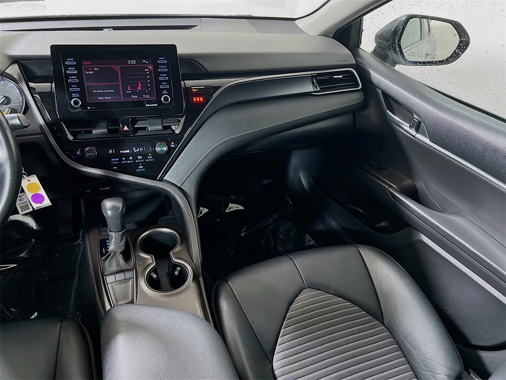 Certified 2022 Toyota Camry SE image 21