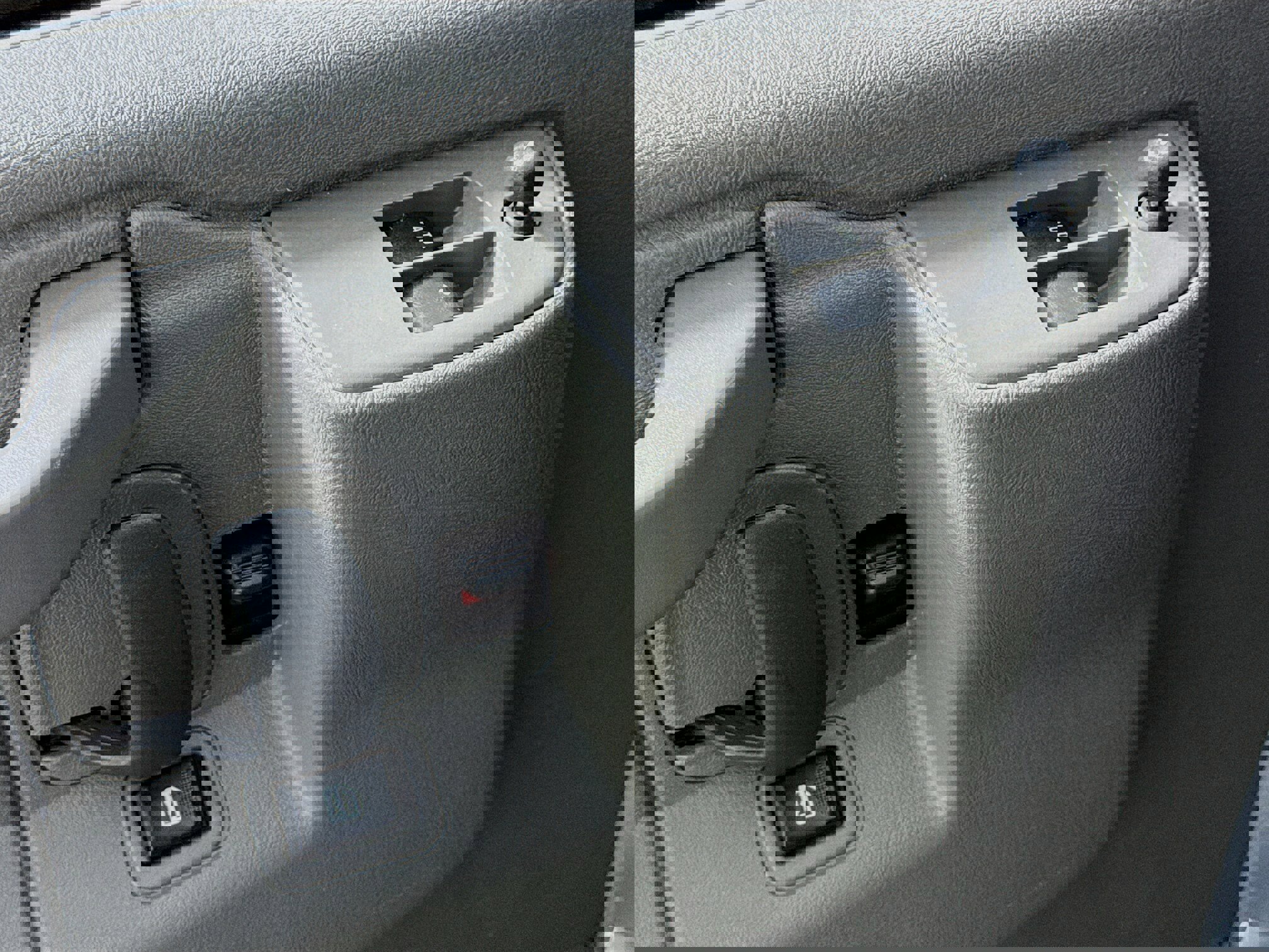 Used 2024 Chevrolet Express 2500 w/ Driver Convenience Package image 18