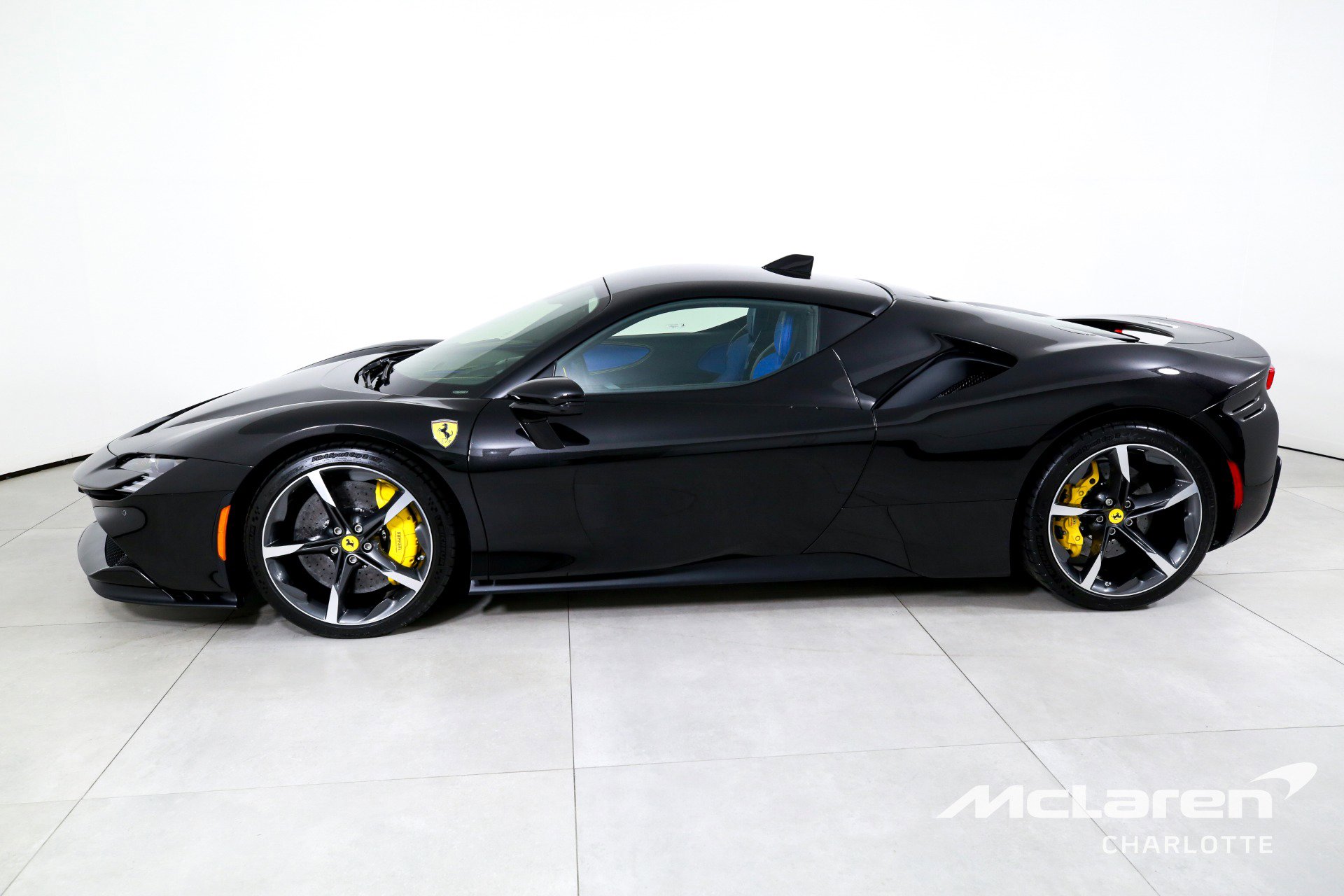 Used 2023 Ferrari SF90 Stradale AWD/4WD image 5