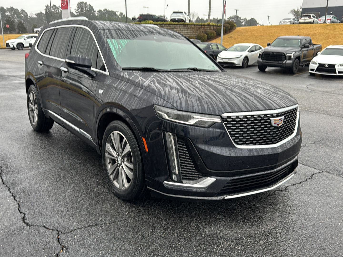 Used 2021 Cadillac XT6 Premium Luxury image 6