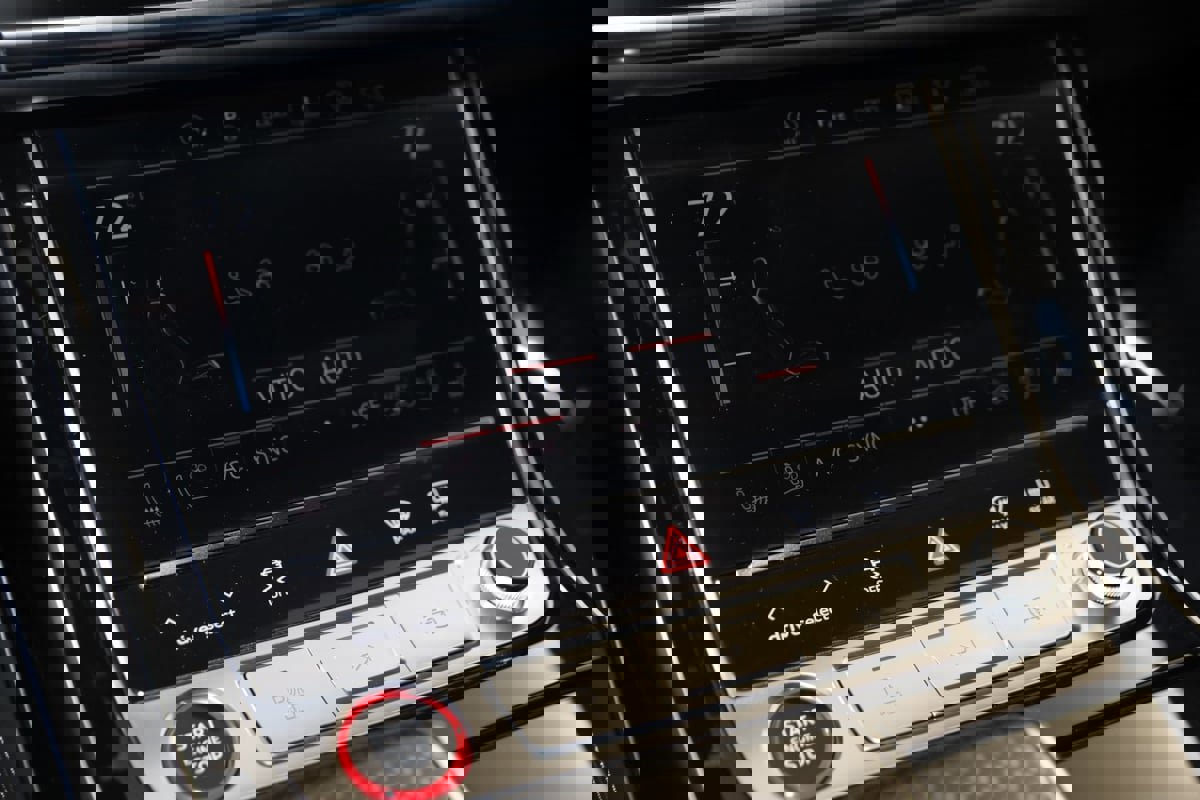 Used 2025 Audi S8 image 51