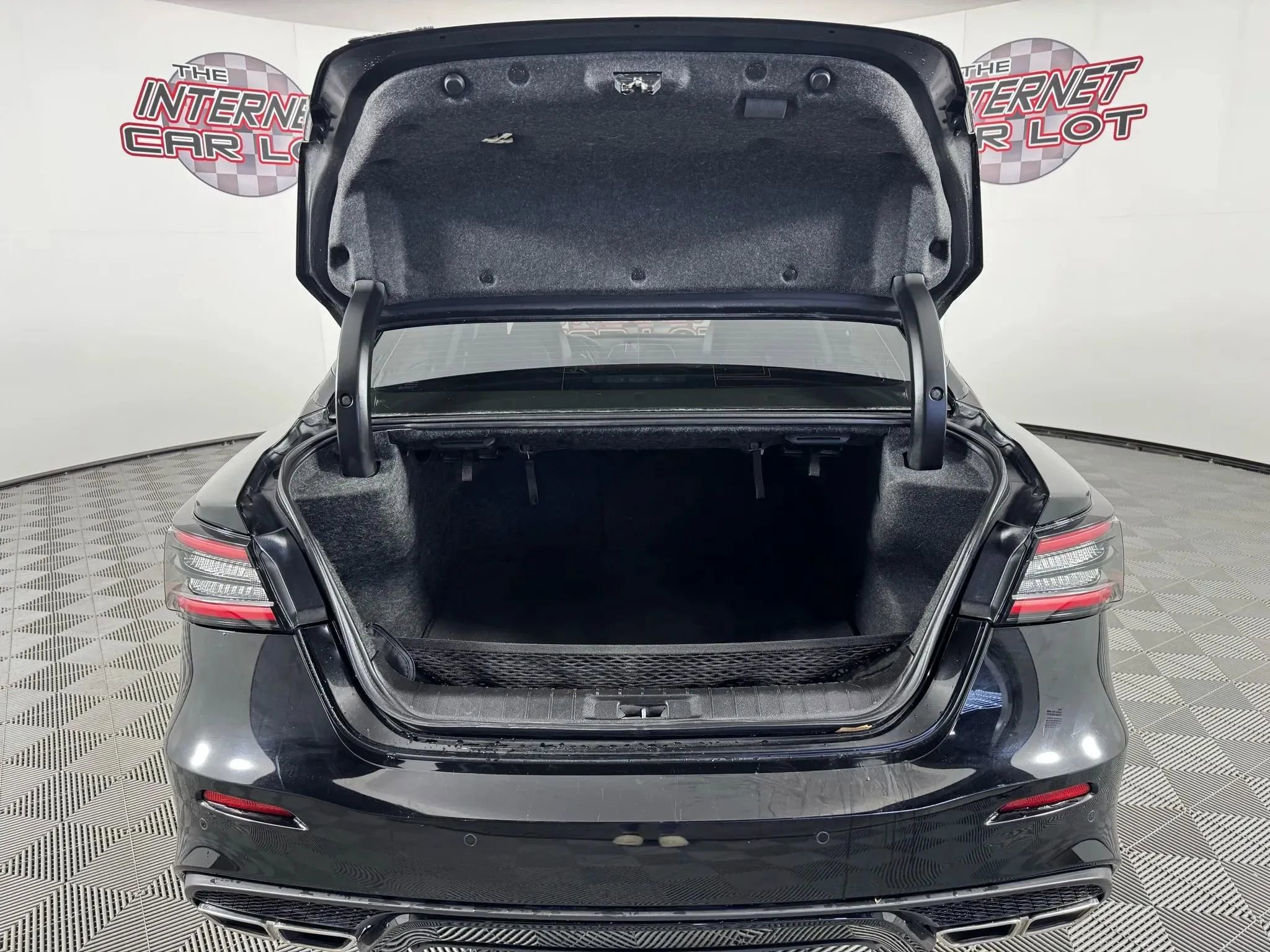 Used 2023 Nissan Maxima SV w/ Floor Mat Group image 27