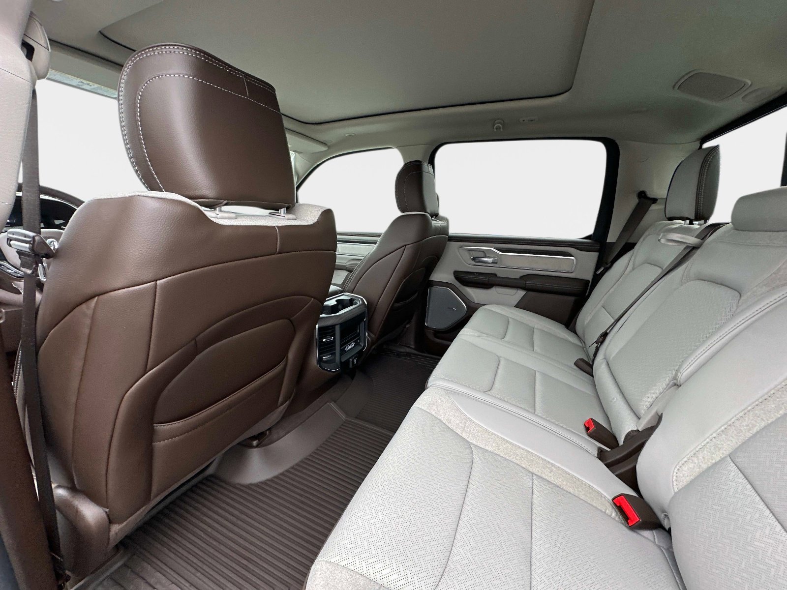 New 2026 RAM 1500 Laramie w/ Advanced Safety Group II image 18