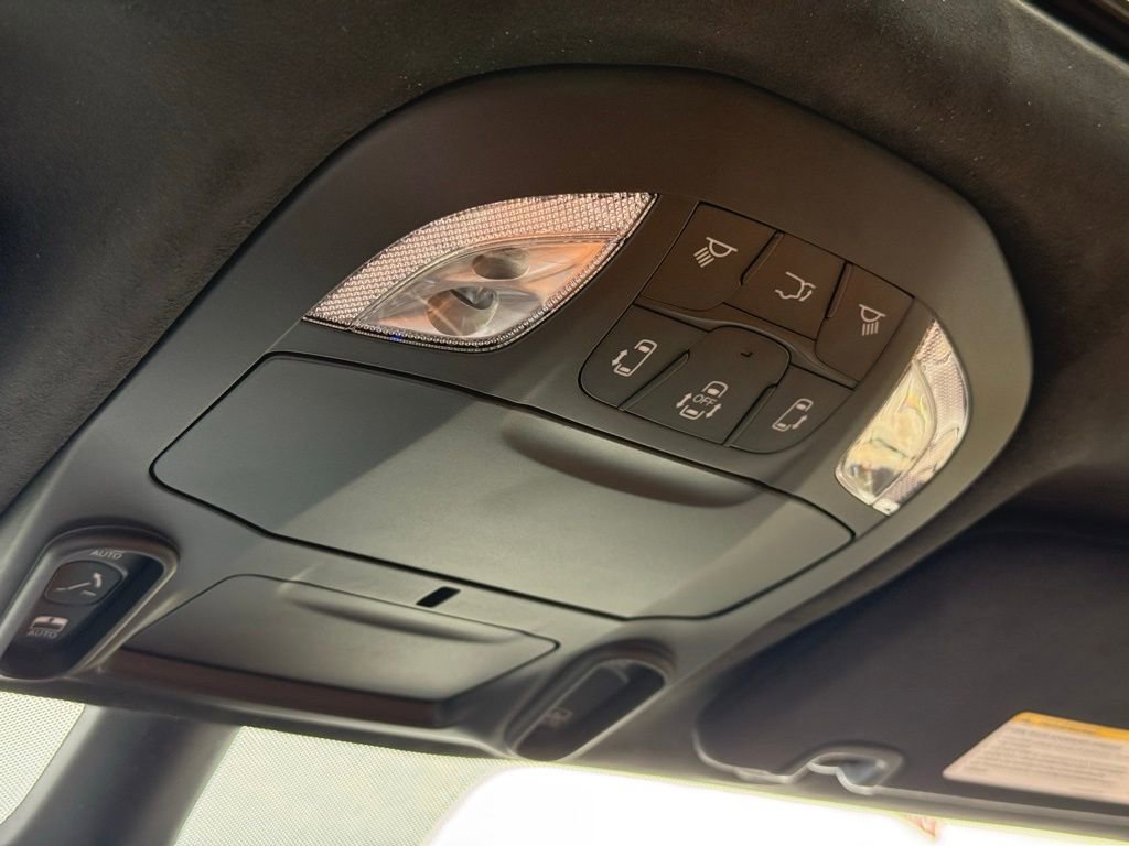 New 2026 Chrysler Pacifica Pinnacle image 28