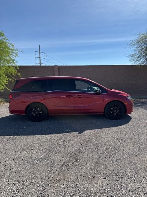 Used 2024 Honda Odyssey Sport image 4