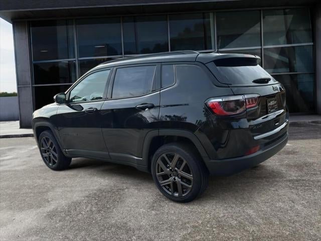 New 2026 Jeep Compass Latitude AWD/4WD image 23