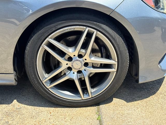Used 2016 Mercedes-Benz E 350 4MATIC Sedan w/ Premium Package image 32