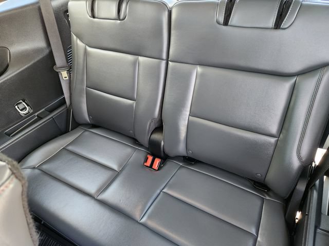 Used 2025 Ford Explorer Active w/ Active Comfort Package AWD/4WD image 32