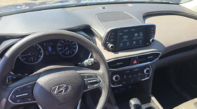 Used 2020 Hyundai Santa Fe SE AWD/4WD image 13