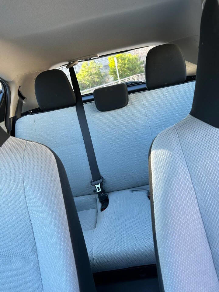 Used 2012 Toyota Prius C One image 30