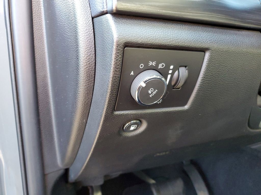 Used 2020 Jeep Grand Cherokee Altitude image 9