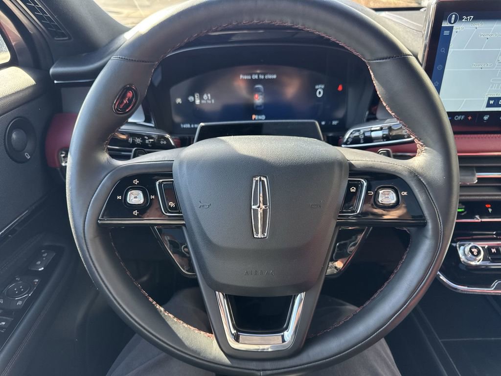 Used 2025 Lincoln Corsair Reserve w/ Equipment Group 202A image 11