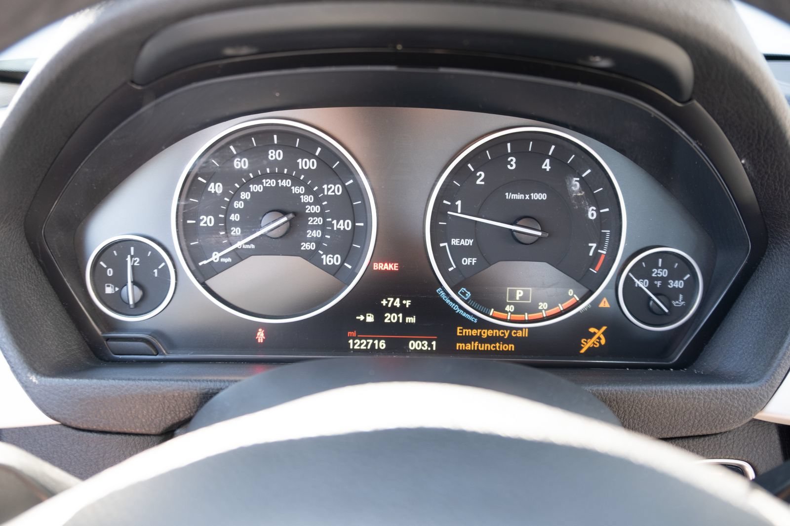 Used 2018 BMW 320i xDrive Sedan w/ Convenience Package AWD/4WD image 6