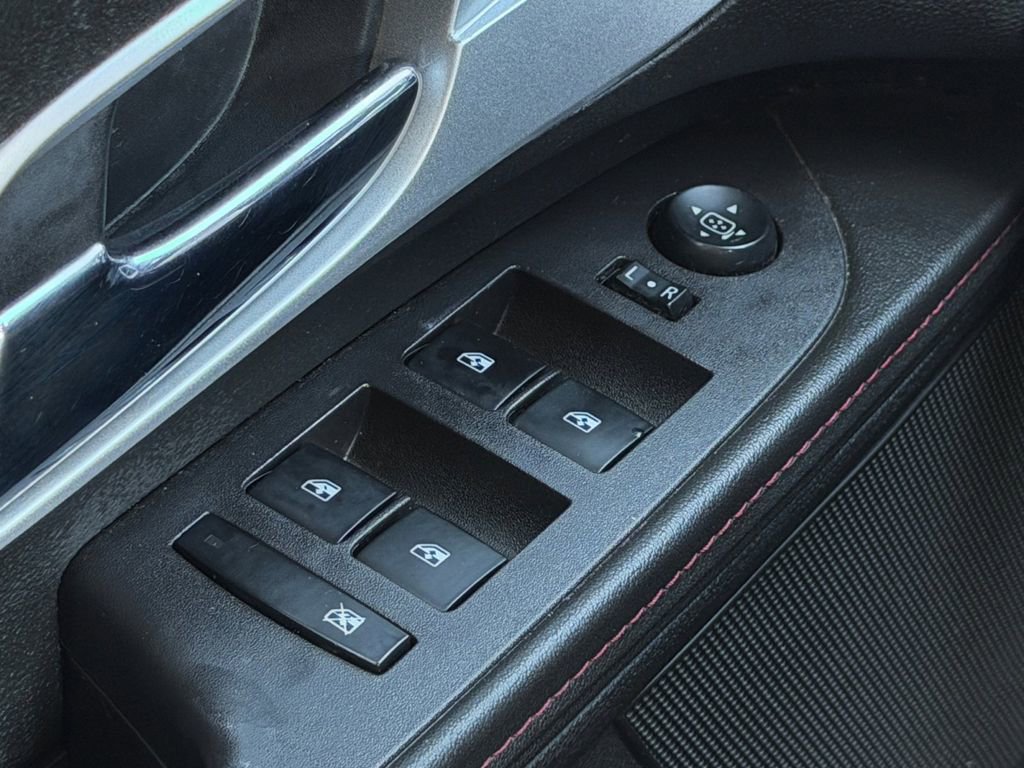 Used 2015 Chevrolet Equinox LT w/ Driver Convenience Package image 19