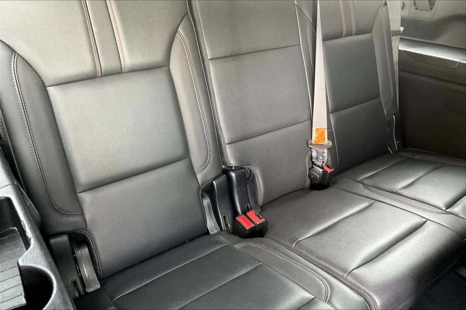 Used 2021 Chevrolet Suburban RST image 18