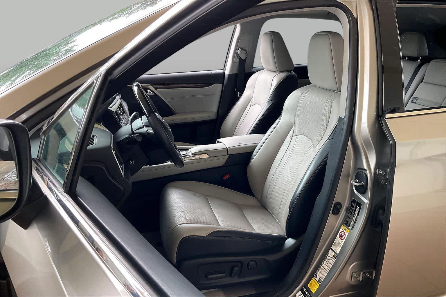 Used 2019 Lexus RX 350 FWD w/ Navigation Package image 7