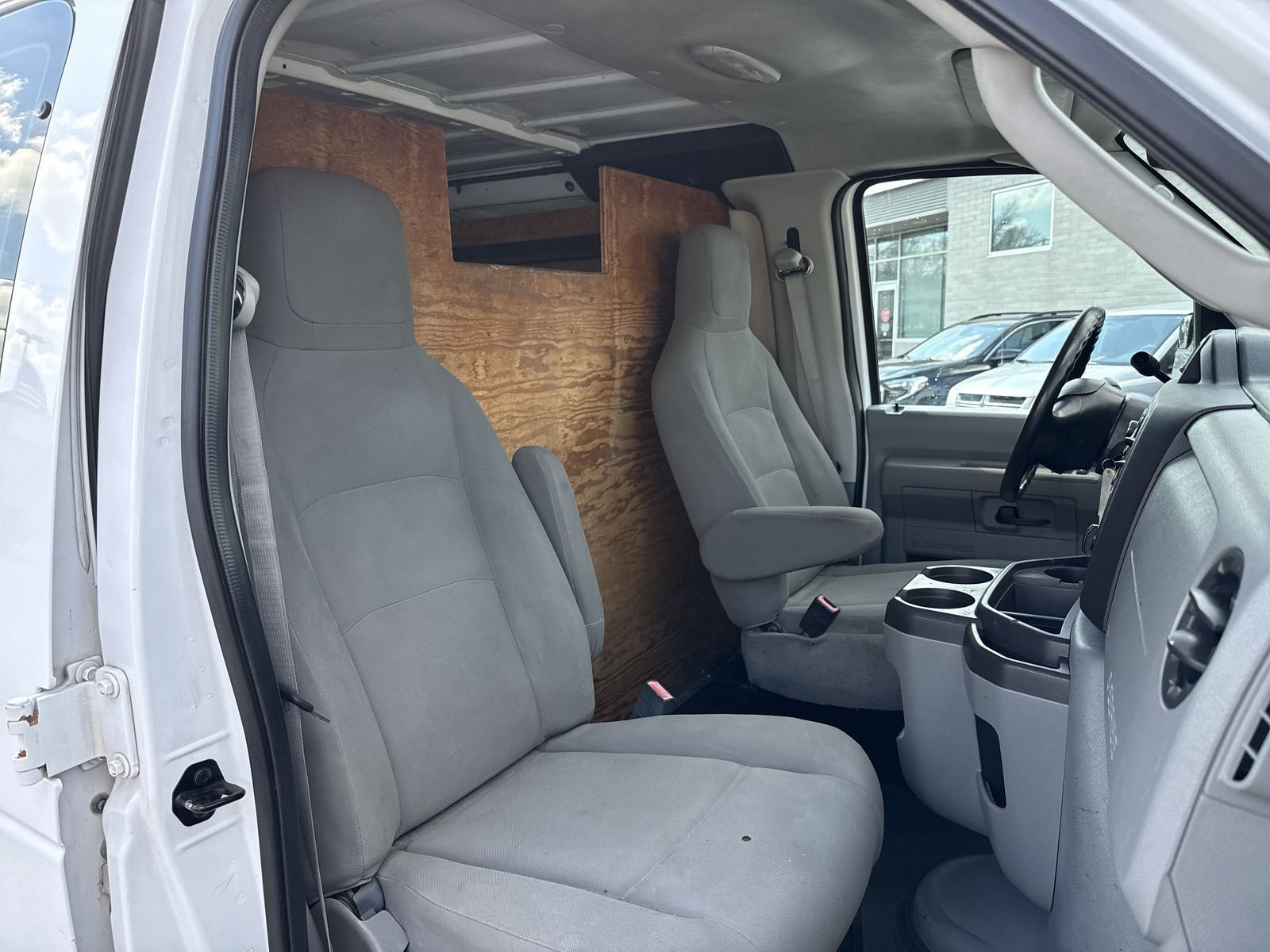 Used 2011 Ford E-250 and Econoline 250 w/ Commercial Cargo Van Pkg image 22