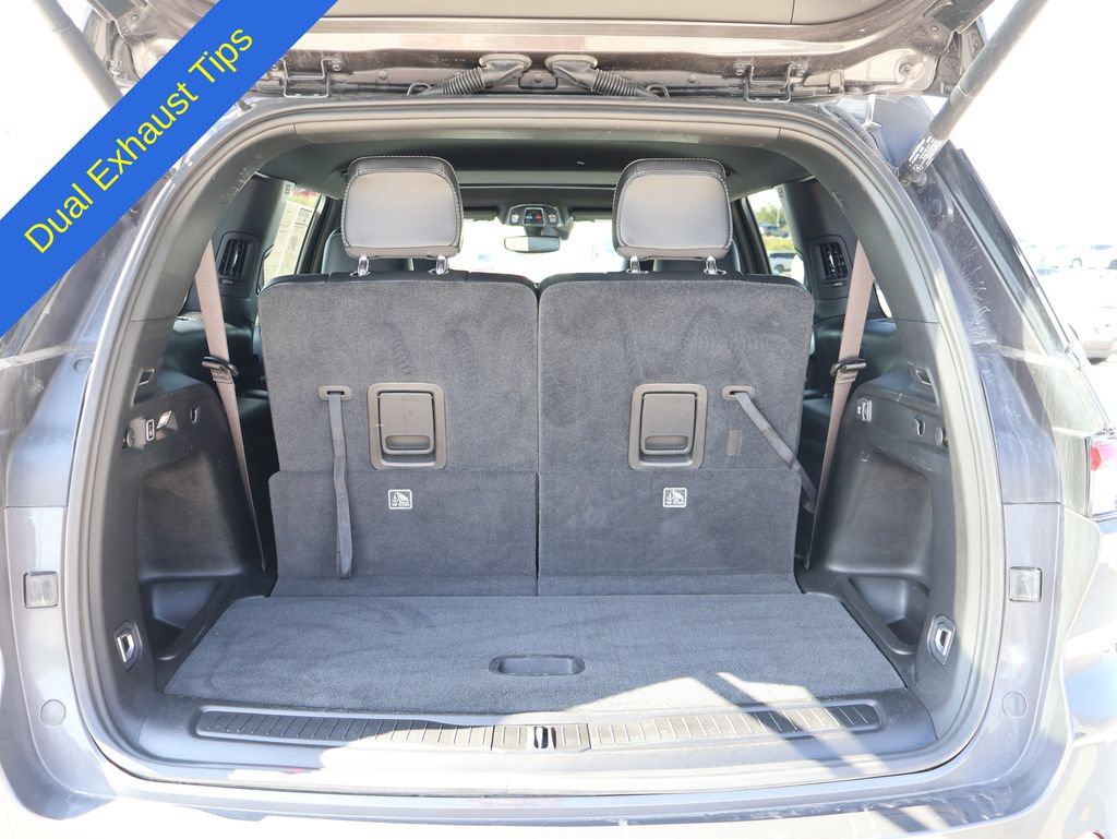 Used 2024 Jeep Grand Cherokee L Altitude AWD/4WD image 15