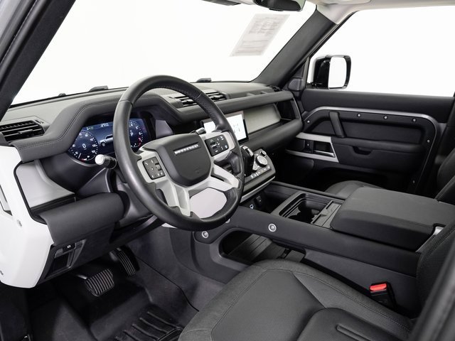 Used 2020 Land Rover Defender 110 S image 4