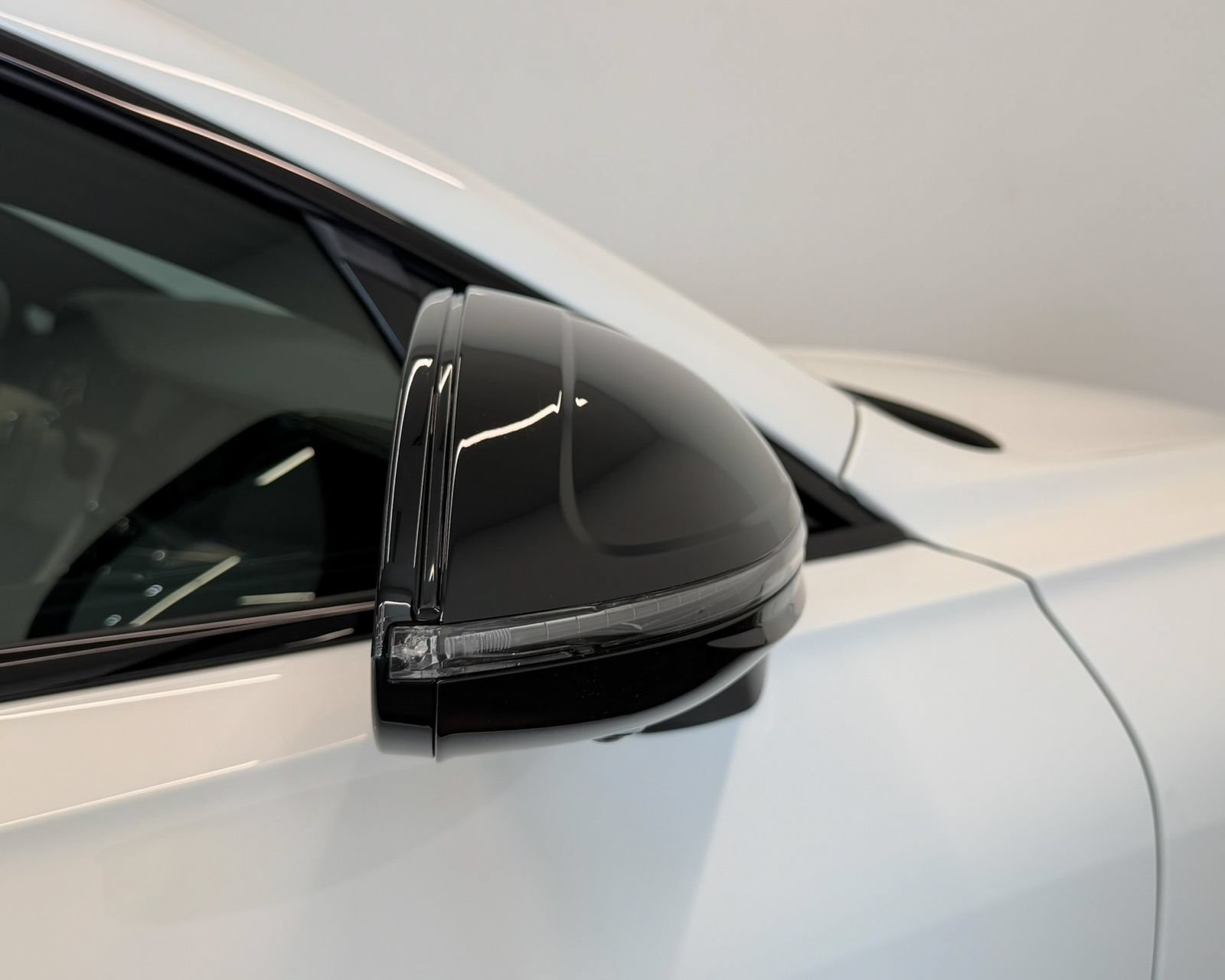Used 2023 Bentley Continental GT S AWD/4WD image 39