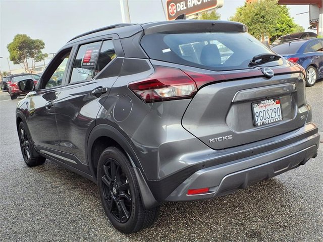 Certified 2023 Nissan Kicks SR w/ SR Premium Package image 3