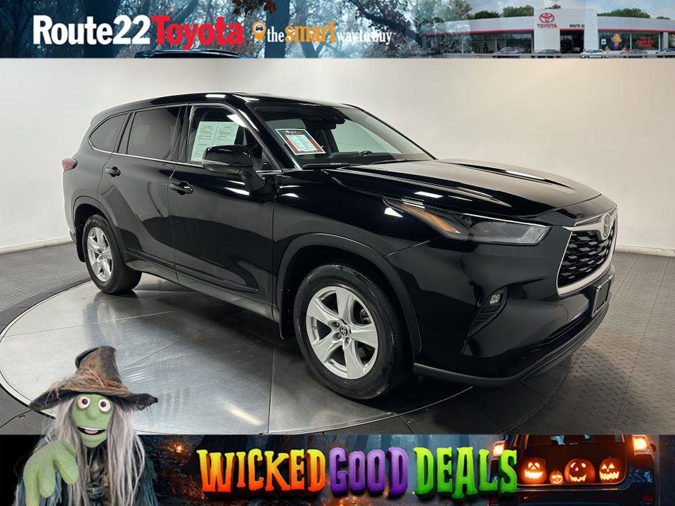 Used 2022 Toyota Highlander LE