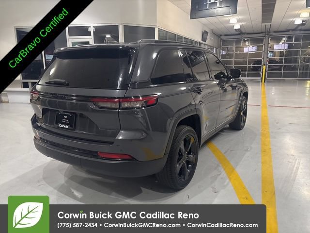 Used 2023 Jeep Grand Cherokee Altitude AWD/4WD image 9