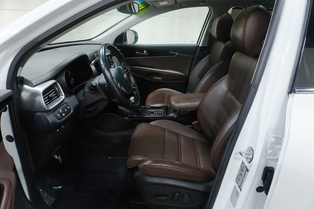 Used 2019 Kia Sorento SX w/ SX Touring Package AWD/4WD image 13