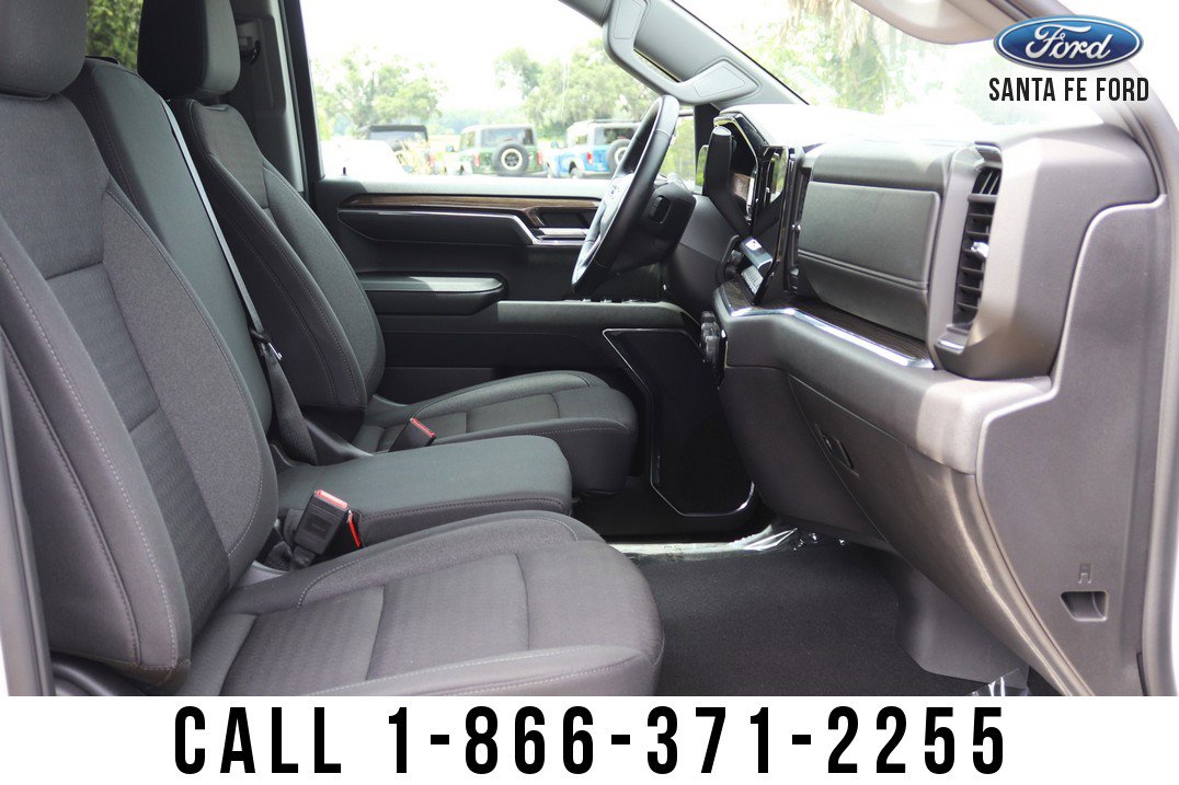 Used 2025 Chevrolet Silverado 1500 LT image 50