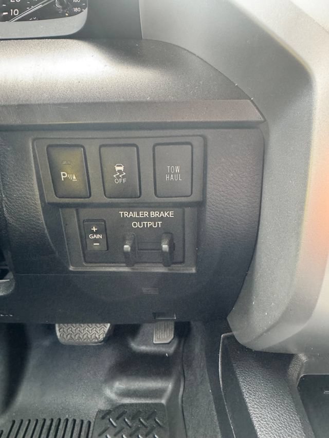 Used 2018 Toyota Tundra SR5 w/ TRD Sport Package RWD image 10