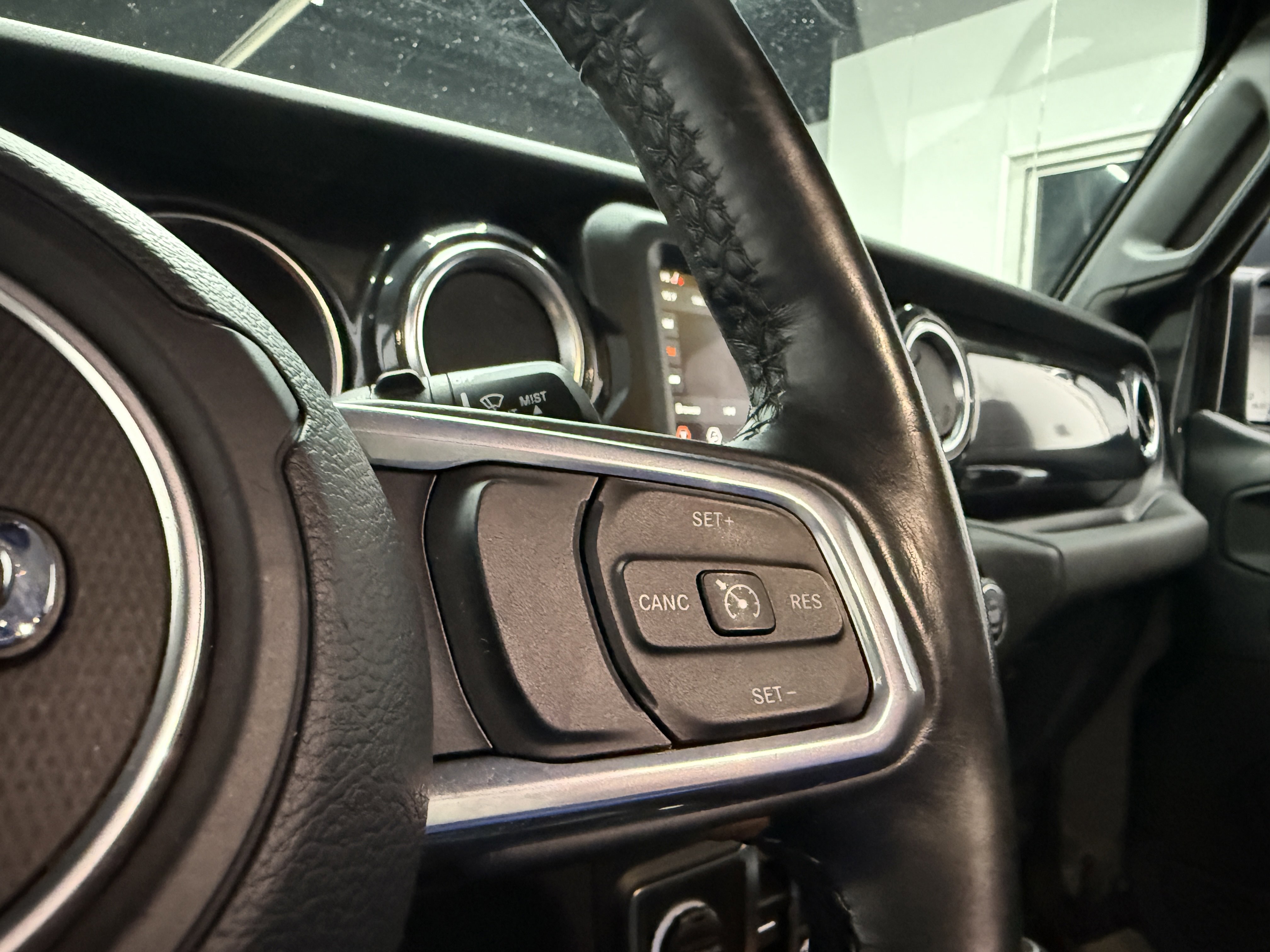 Used 2021 Jeep Wrangler Unlimited Sahara image 15