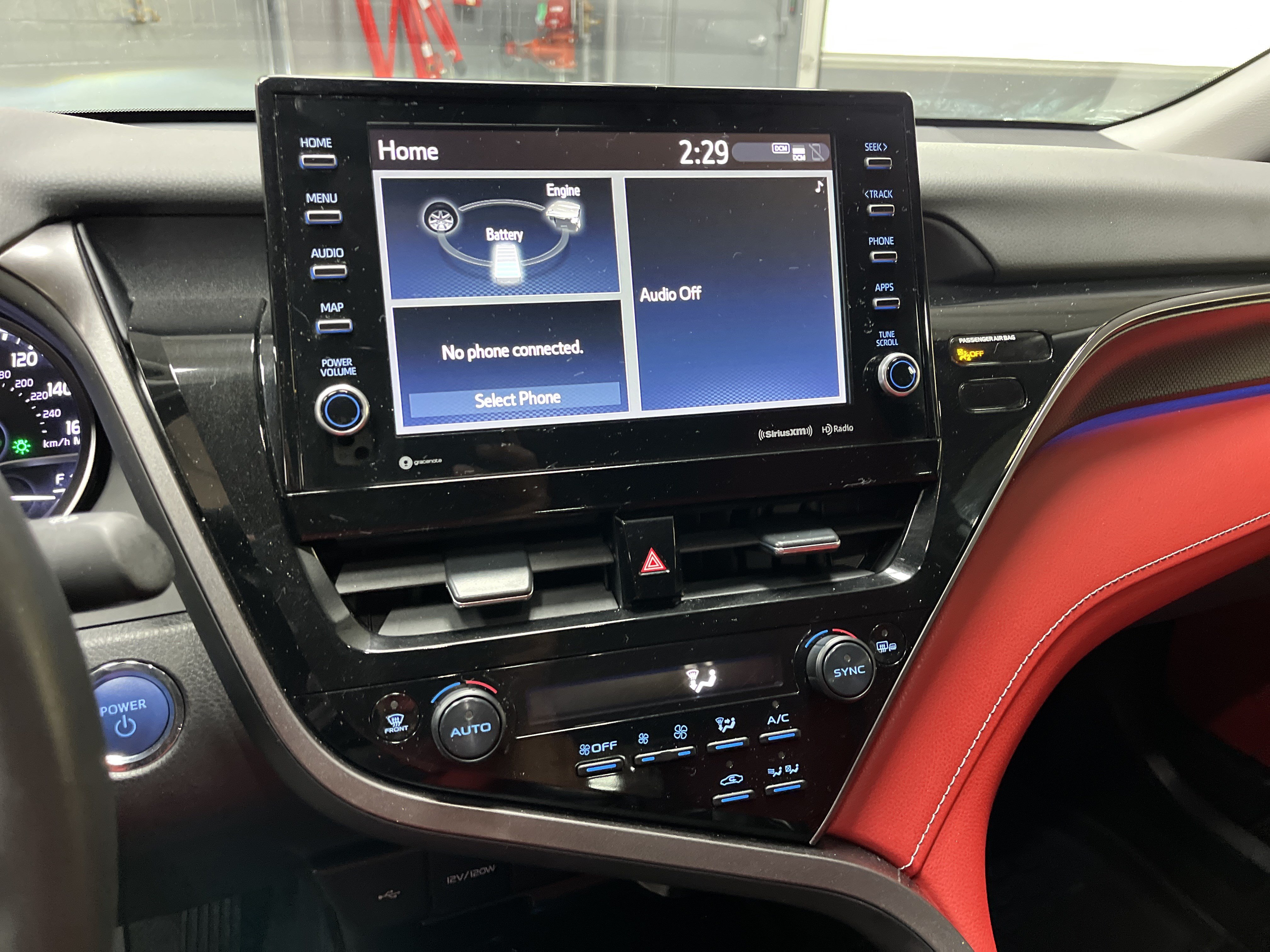 Used 2022 Toyota Camry XSE FWD image 23