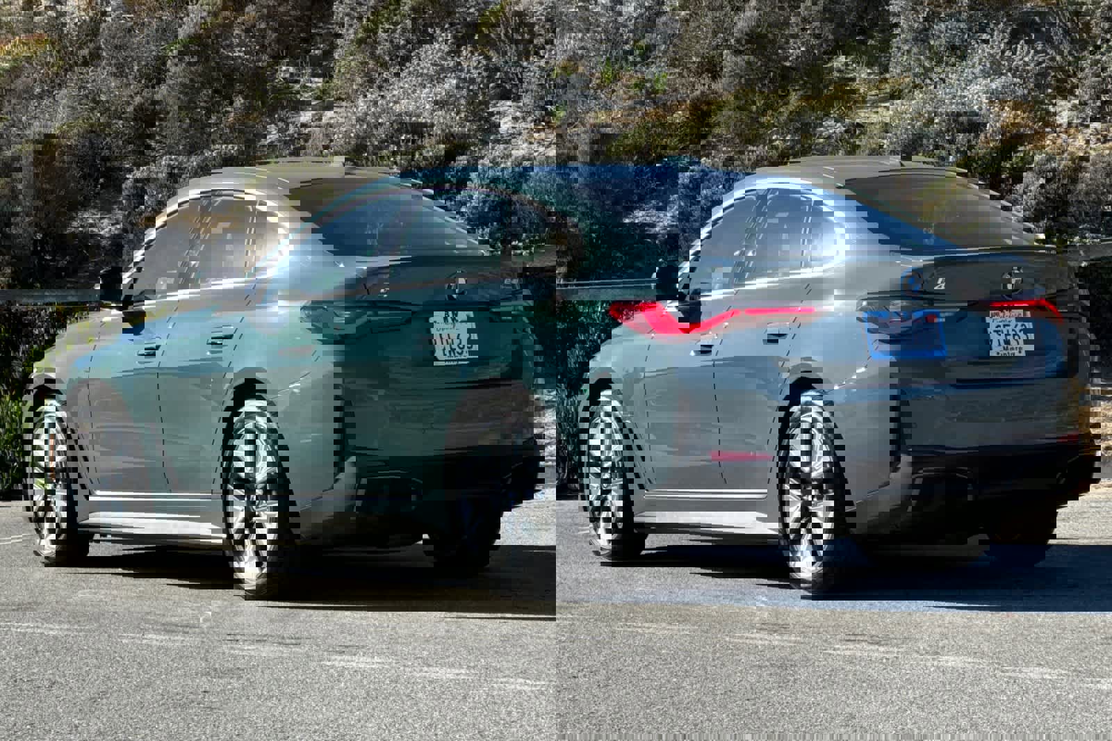 Used 2025 BMW i4 eDrive40 w/ Premium Package image 7