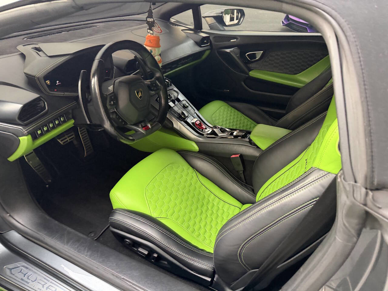 Used 2017 Lamborghini Huracan LP 580-2 RWD image 10