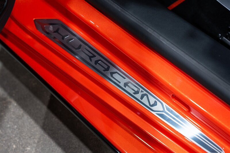 Used 2021 Lamborghini Huracan EVO AWD/4WD image 25