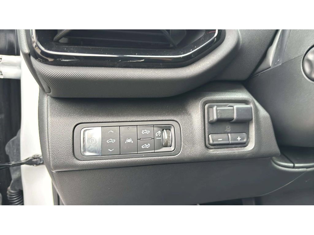 Used 2024 Chevrolet Silverado EV RST image 21