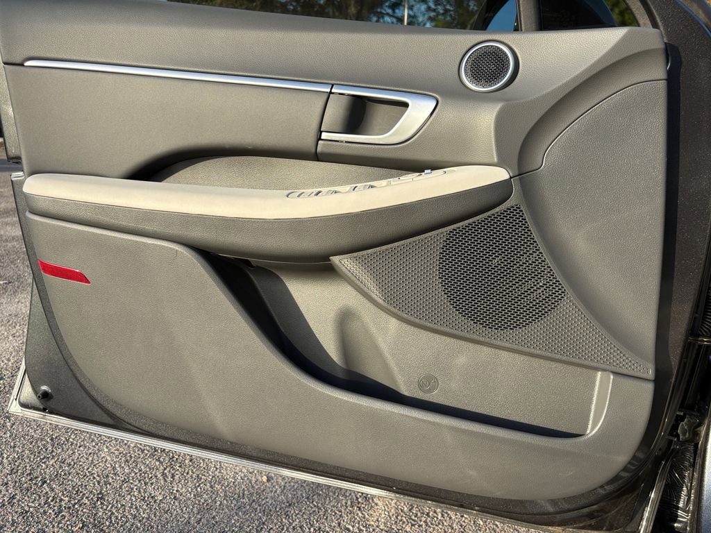 New 2024 Hyundai Sonata SEL w/ Convenience Package FWD image 16