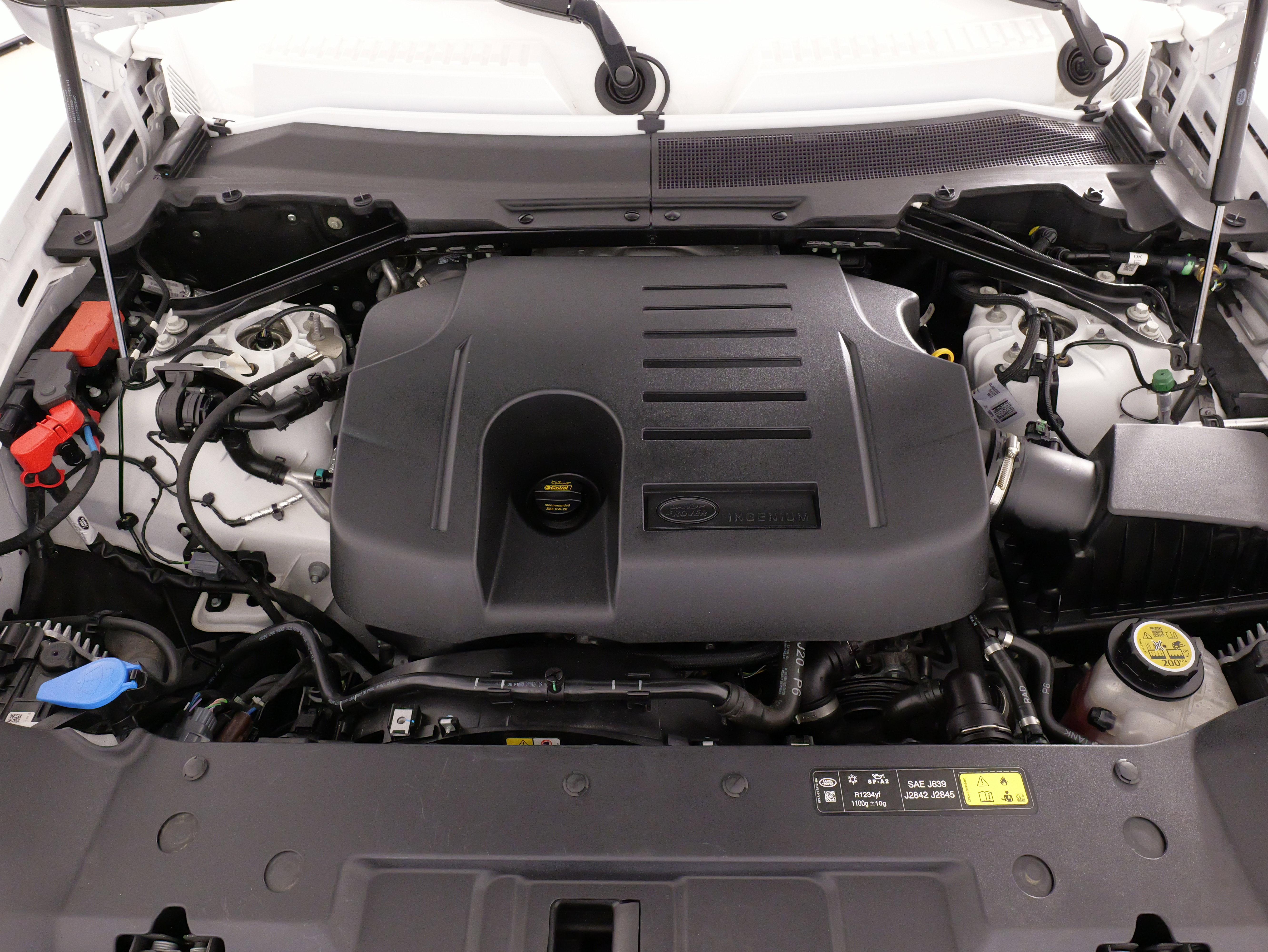 Used 2023 Land Rover Defender 130 S image 69