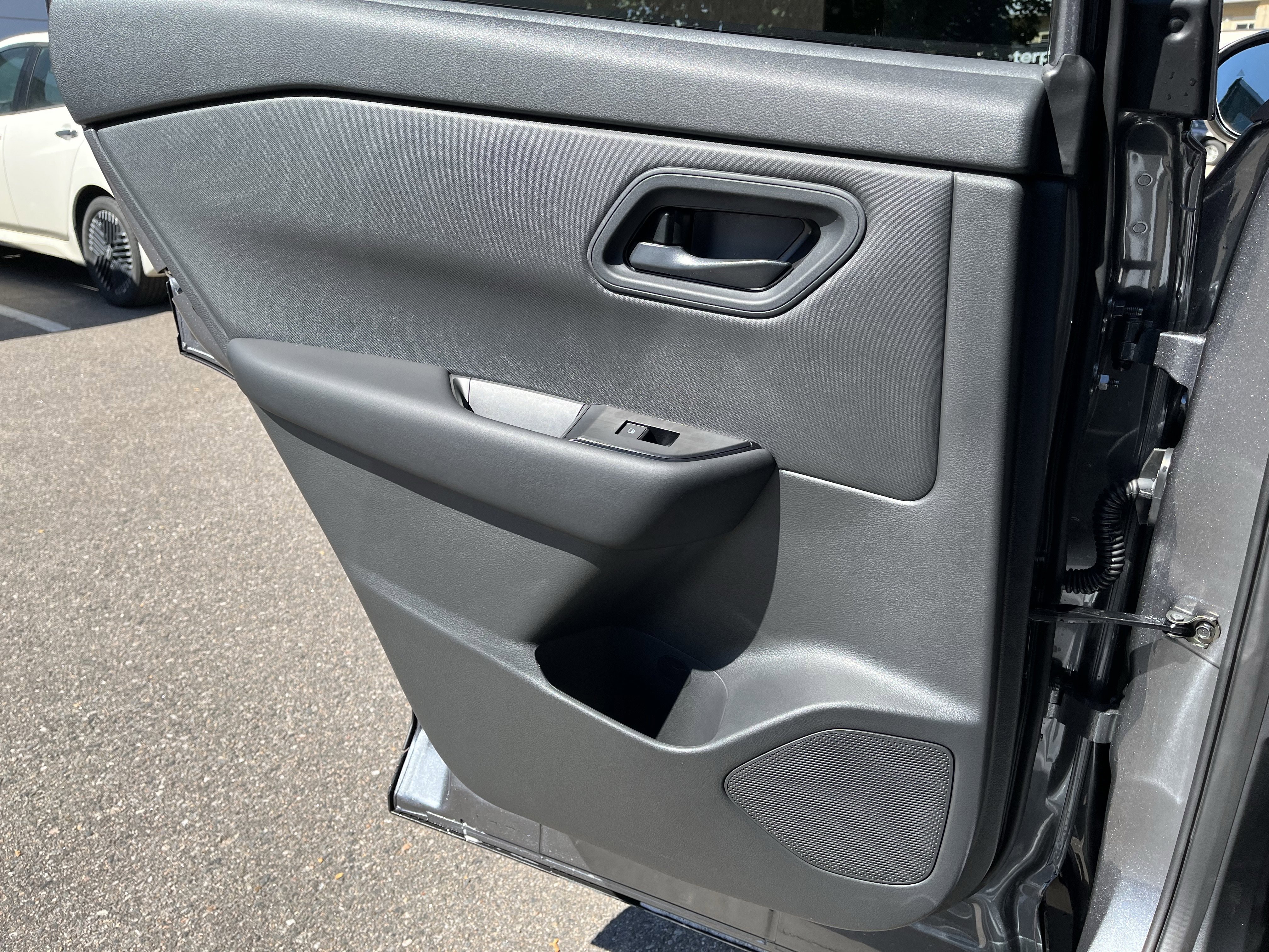 New 2026 Nissan Rogue S image 25