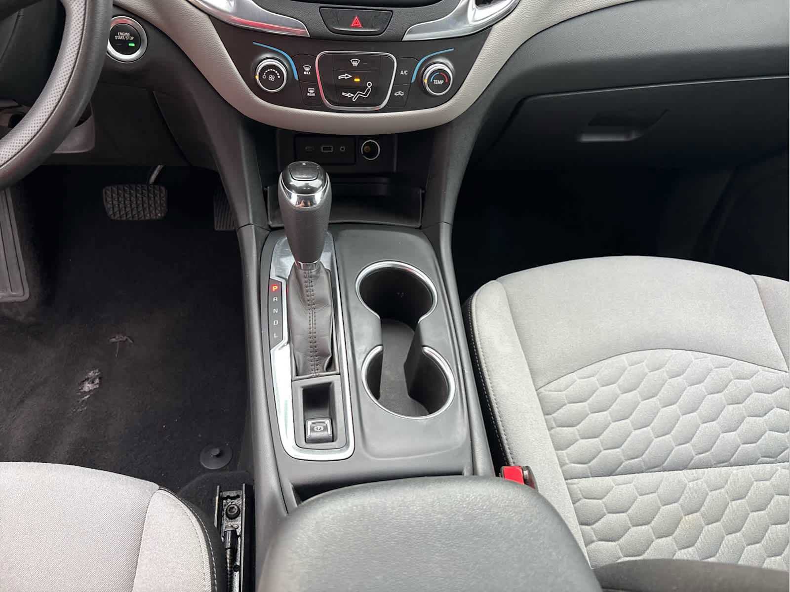 Used 2021 Chevrolet Equinox LS w/ LS Convenience Package image 21