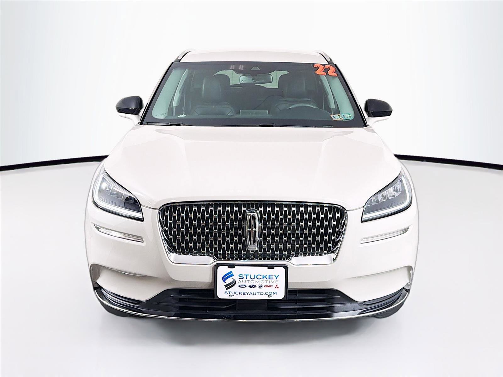 Used 2022 Lincoln Corsair AWD w/ Equipment Group 101A image 2