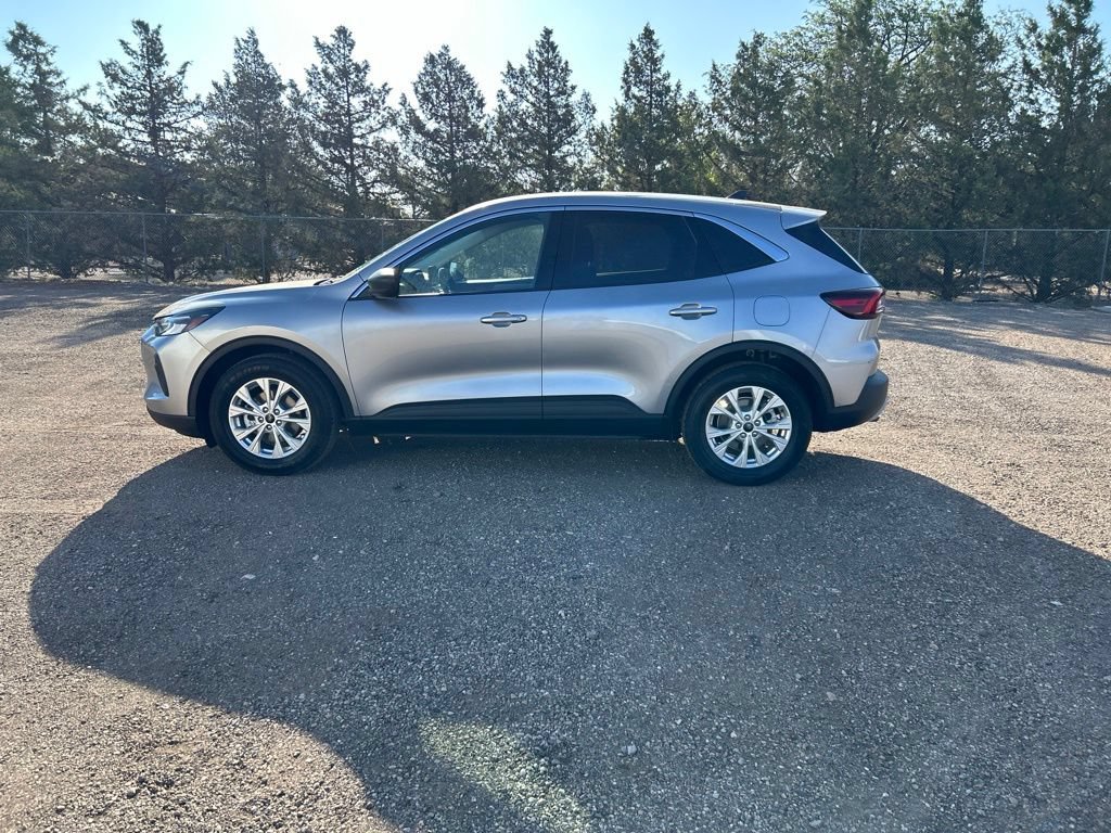 Used 2024 Ford Escape Active FWD image 3